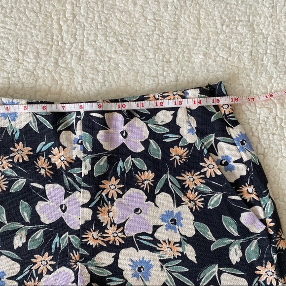 Gap Floral Print Shorts - Picture 7 of 10